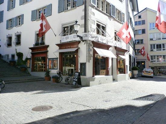 Le Cafe enSoie by ViCAFE